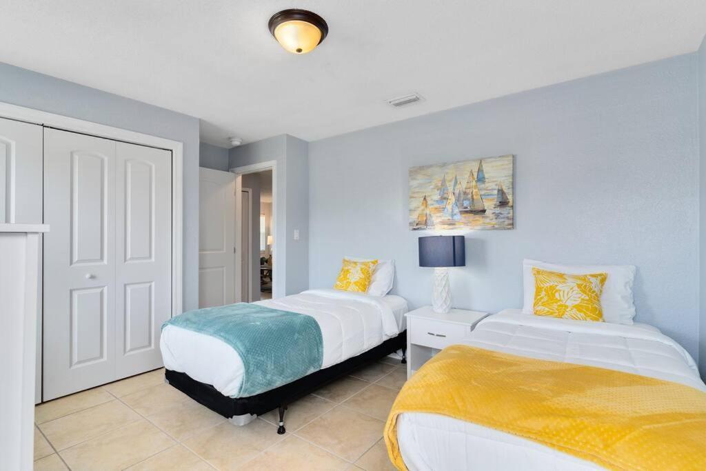 Ocean 16 - Pier View Apartment Indian Harbour Beach
